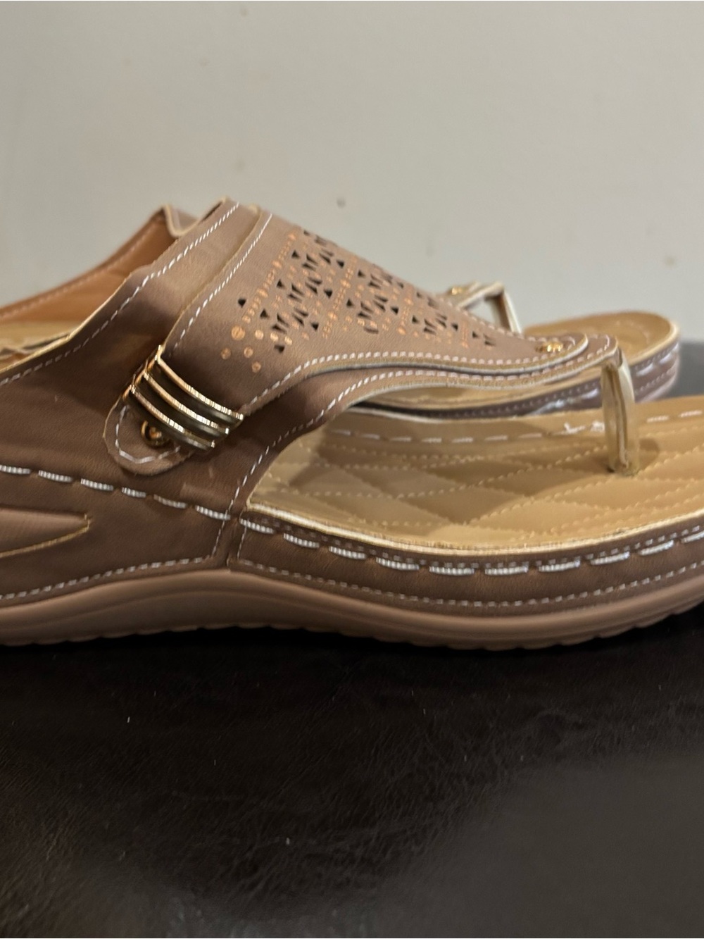 Brand new Women's Brown Thong Sandals with Gold Accent
